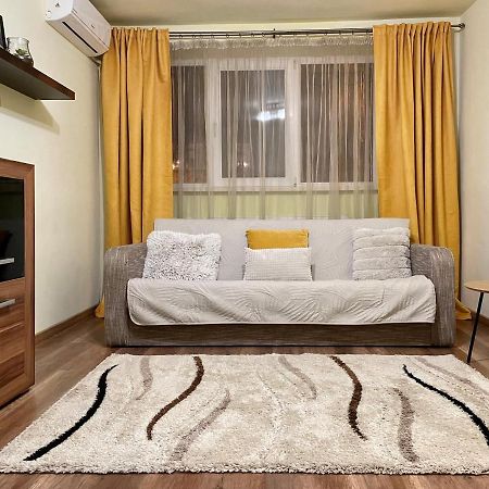 Cozy And Clean Apartment, Near National Arena Букурещ Екстериор снимка