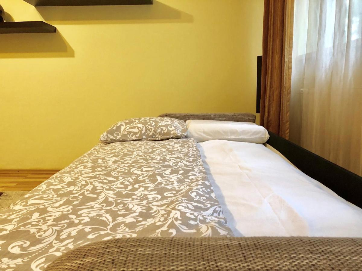 Cozy And Clean Apartment, Near National Arena Букурещ Екстериор снимка